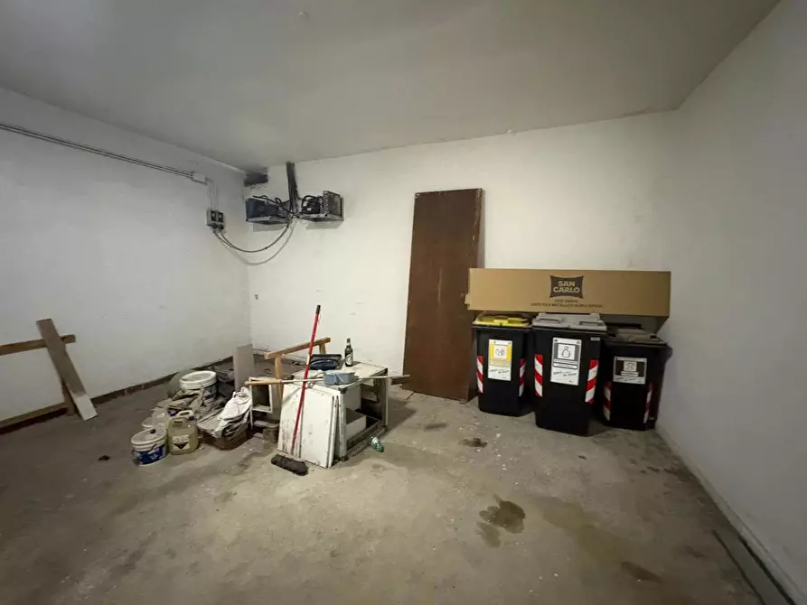 Immagine 28 di Attività commerciale in vendita  in Via della  Casetta Mattei, 343 a Roma