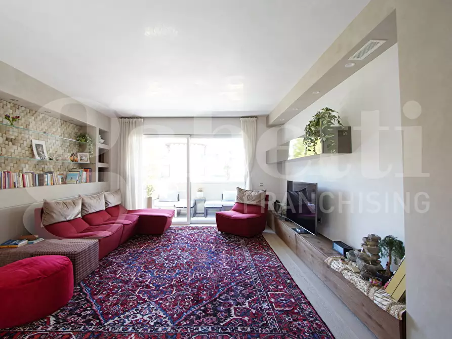 Immagine 9 di Appartamento in vendita  in Viale Giuseppe Garibaldi, . a Venezia