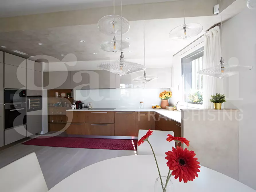 Immagine 2 di Appartamento in vendita  in Viale Giuseppe Garibaldi, . a Venezia