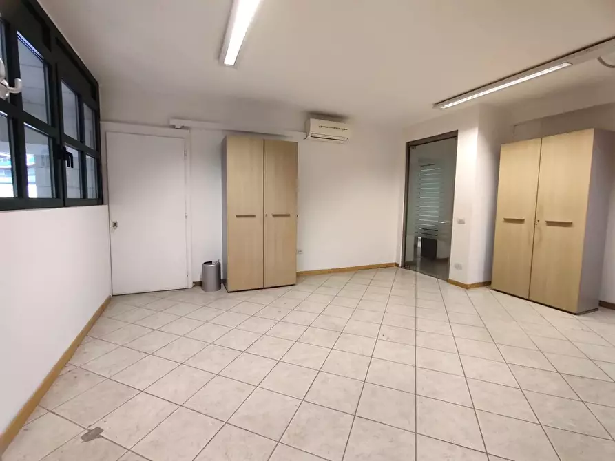 Immagine 3 di Ufficio in affitto  in Via del Macello, 57 a Perugia