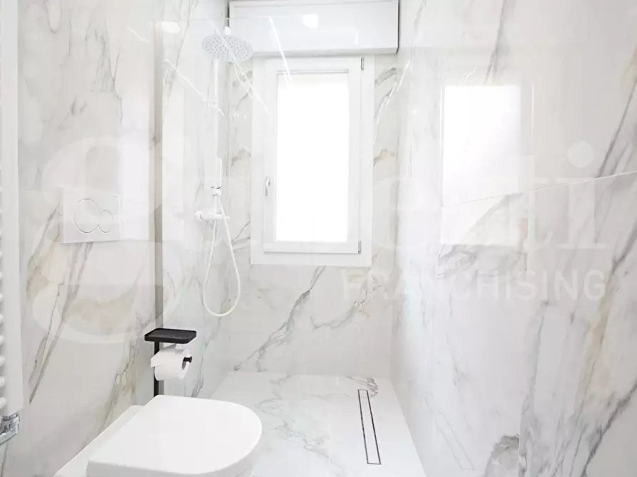 Immagine 19 di Appartamento in vendita  in Viale San Marco, . a Venezia