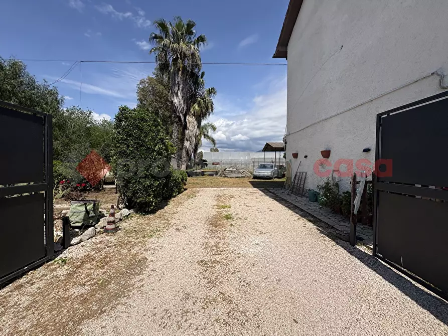 Immagine 2 di Casa quadrifamiliare in vendita  in Via GUARDIOLA, 53 a Terracina