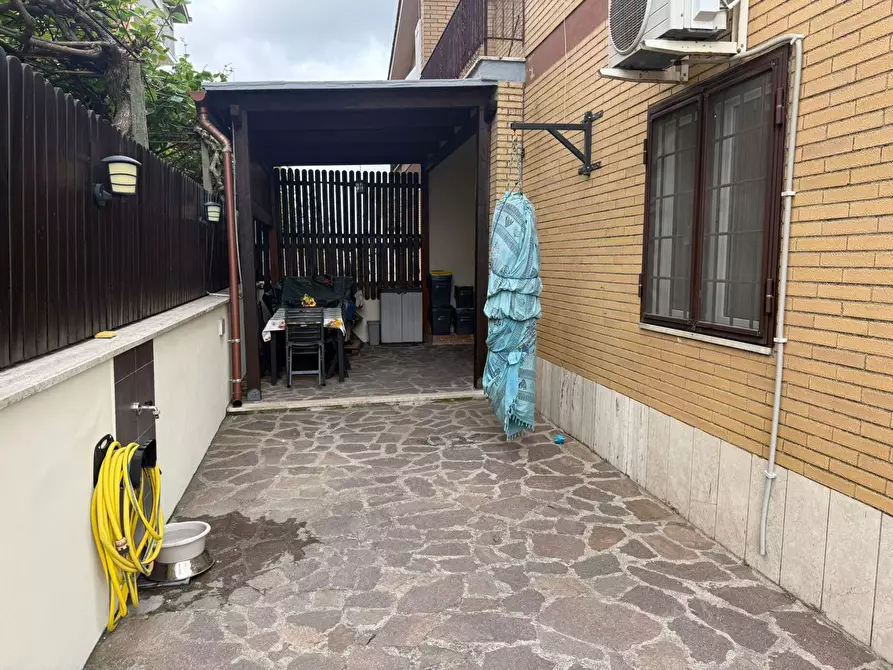 Immagine 19 di Appartamento in vendita  in Via BEDONIA, 24 a Roma