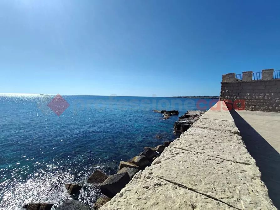 Immagine 3 di Attività commerciale in affitto  in Via nizza, 22 a Siracusa