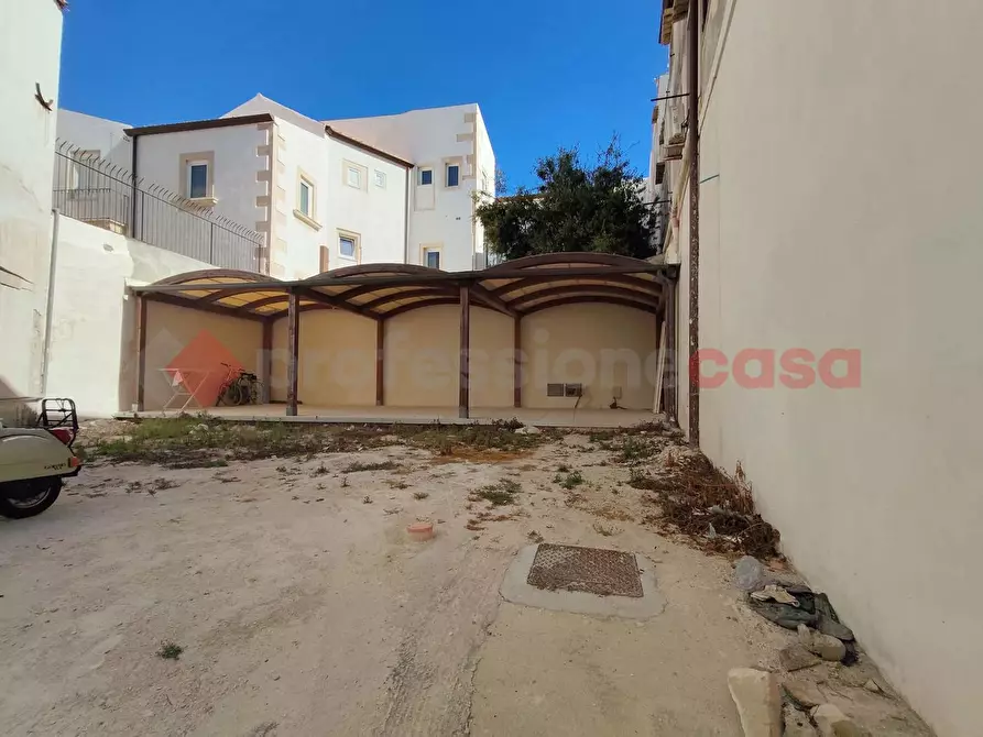 Immagine 10 di Attività commerciale in affitto  in Via nizza, 22 a Siracusa