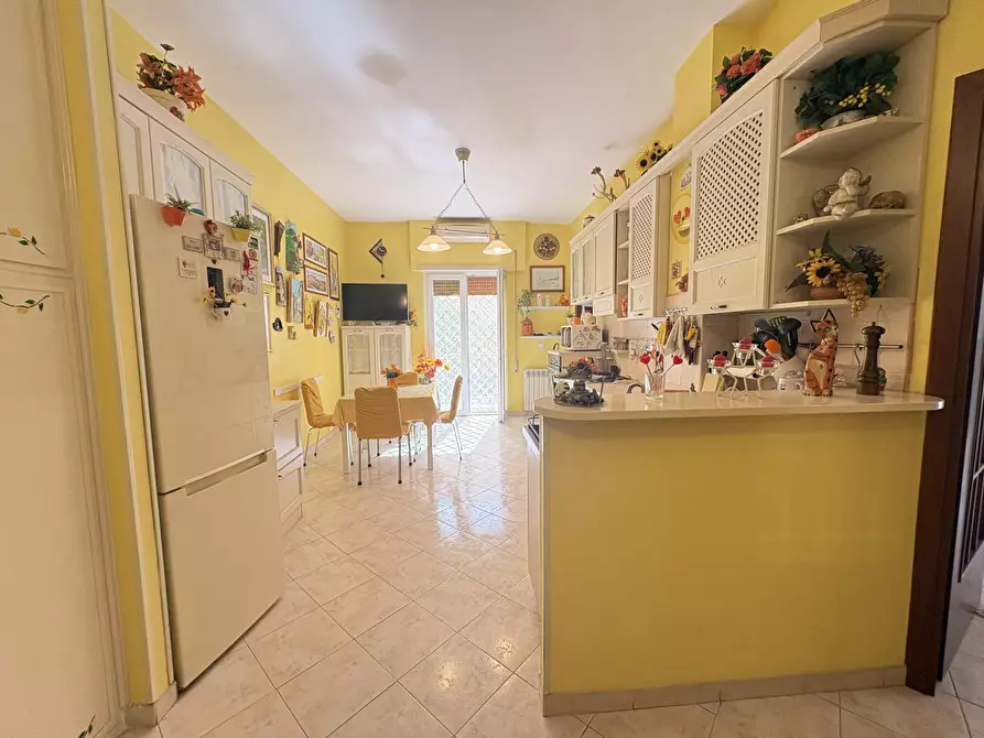Immagine 6 di Appartamento in vendita  in Via PADRE CANDIDO, 33 a Roma