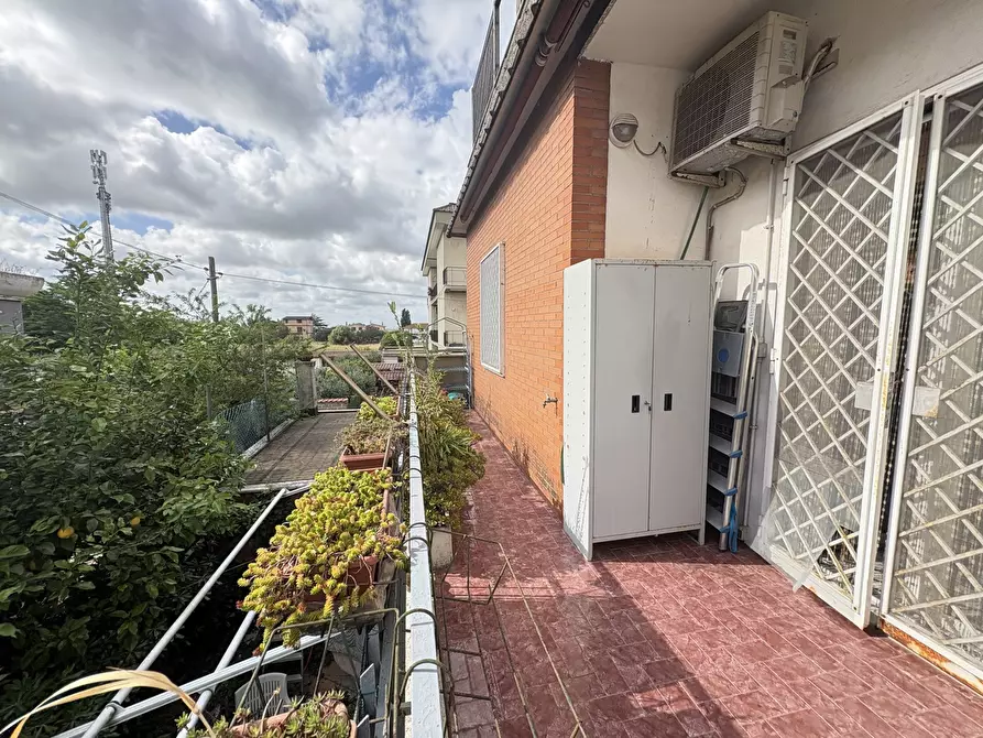 Immagine 15 di Appartamento in vendita  in Via PADRE CANDIDO, 33 a Roma