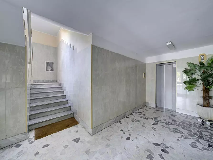Immagine 3 di Appartamento in vendita  in Viale Dei Mughetti, 5 a Torino