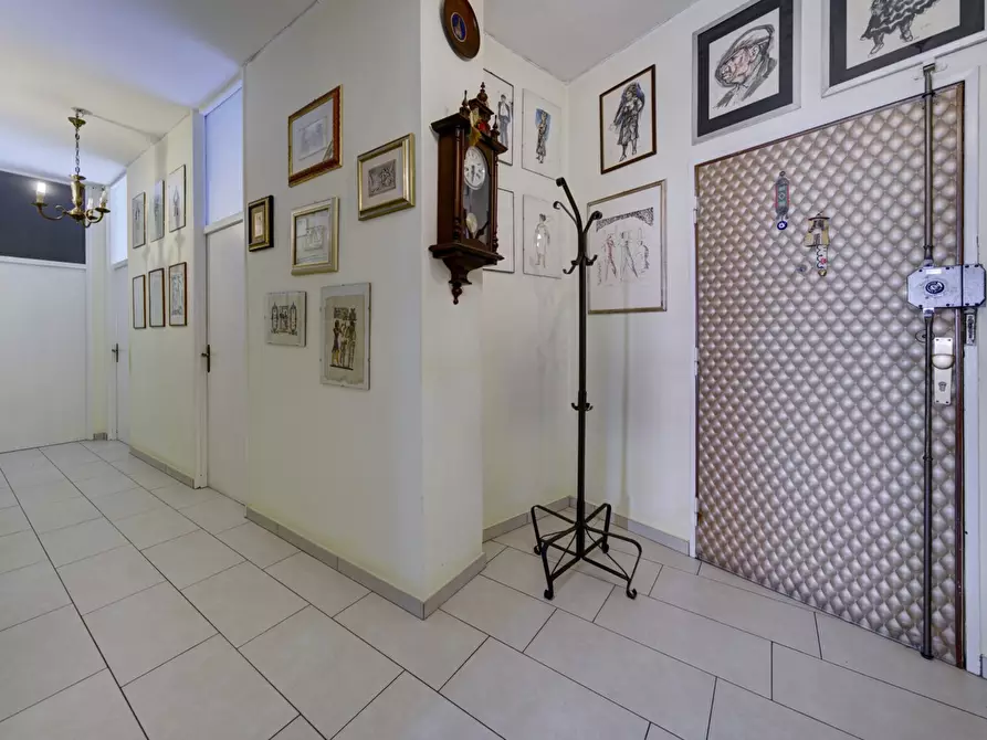 Immagine 5 di Appartamento in vendita  in Viale Dei Mughetti, 5 a Torino