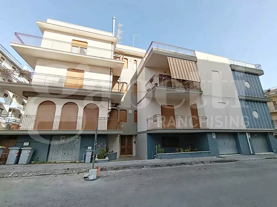 Immagine 22 di Appartamento in vendita  in Via BORIS GIULIANO, 1 a Ragusa