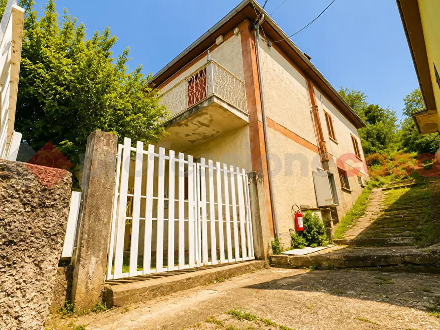 Immagine 2 di Casa indipendente in vendita  in Via Vicero, scn a Alatri