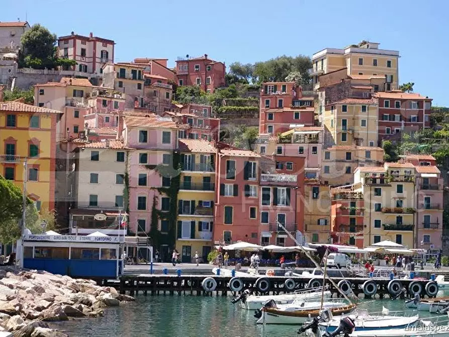 Immagine 1 di Appartamento in vendita  in Via giacopello, 50 a Lerici