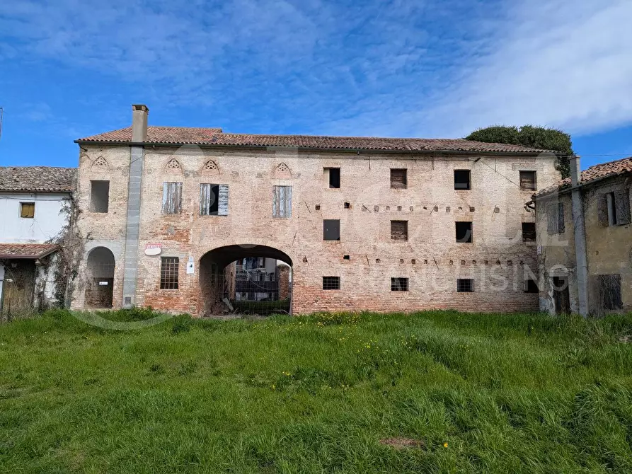 Immagine 1 di Palazzo in vendita  in Via Agna, Via Brolo, 00 a Agna