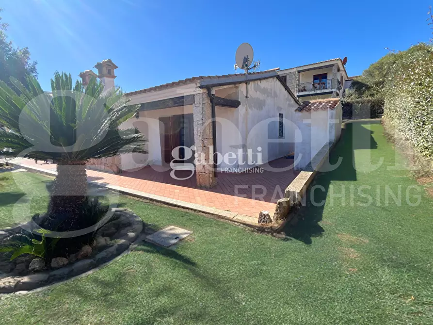 Immagine 3 di Villa in vendita  in Via Diomede, snc a Budoni