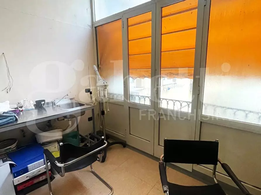 Immagine 14 di Ufficio in affitto  in Corso Meridionale a Napoli