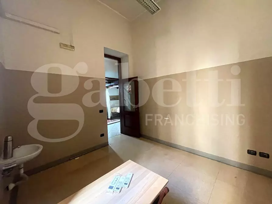 Immagine 5 di Ufficio in affitto  in Corso Meridionale a Napoli