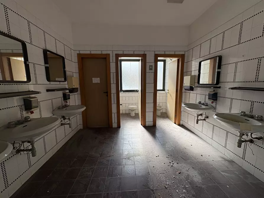 Immagine 9 di Ufficio in vendita  in Corso Vittorio Emanuele, 16 a Porto Torres