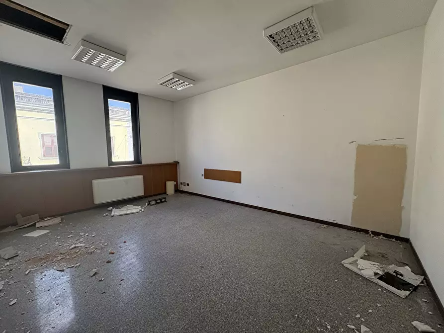 Immagine 6 di Ufficio in vendita  in Corso Vittorio Emanuele, 16 a Porto Torres