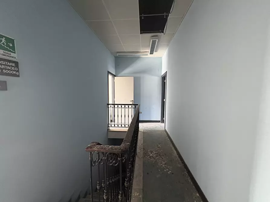 Immagine 18 di Ufficio in vendita  in Corso Vittorio Emanuele, 16 a Porto Torres