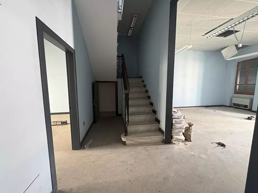 Immagine 13 di Ufficio in vendita  in Corso Vittorio Emanuele, 16 a Porto Torres