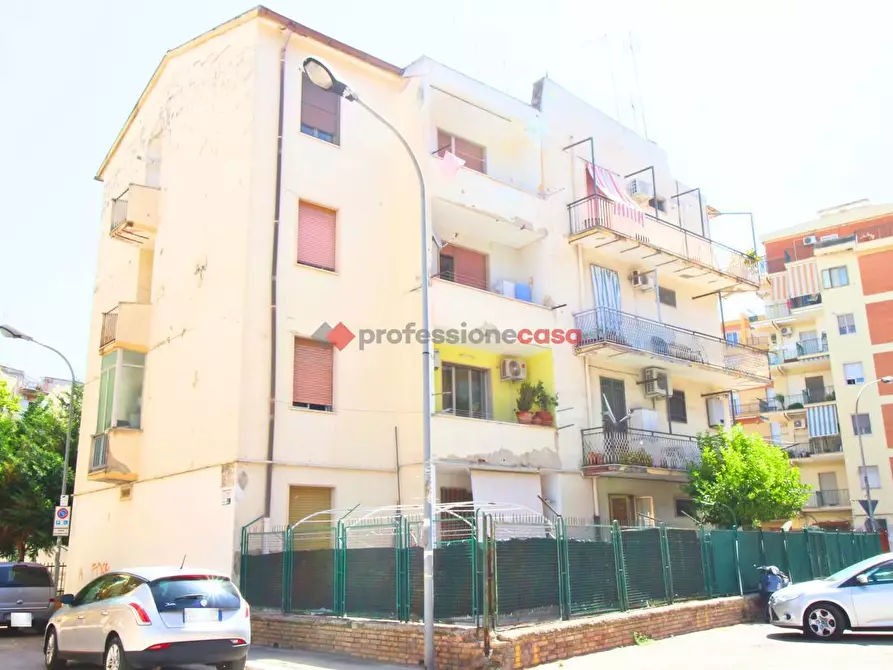 Immagine 1 di Appartamento in vendita  in Viale Degli Aviatori, 14 a Foggia