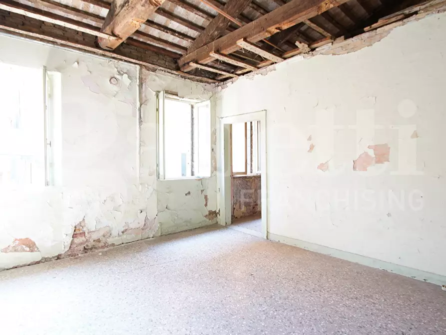 Immagine 8 di Appartamento in vendita  in Via Cannaregio, . a Venezia