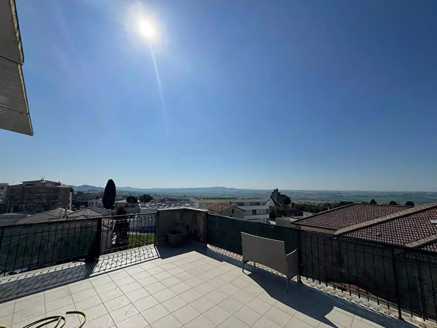 Immagine 11 di Attico in vendita  in Via Ungheria, 29 a Osimo