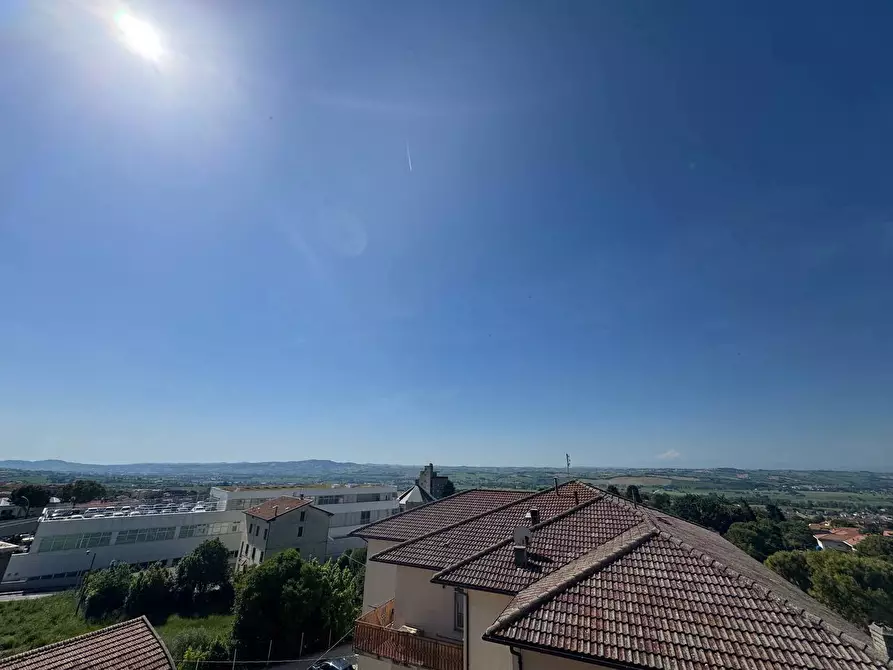 Immagine 42 di Attico in vendita  in Via Ungheria, 29 a Osimo