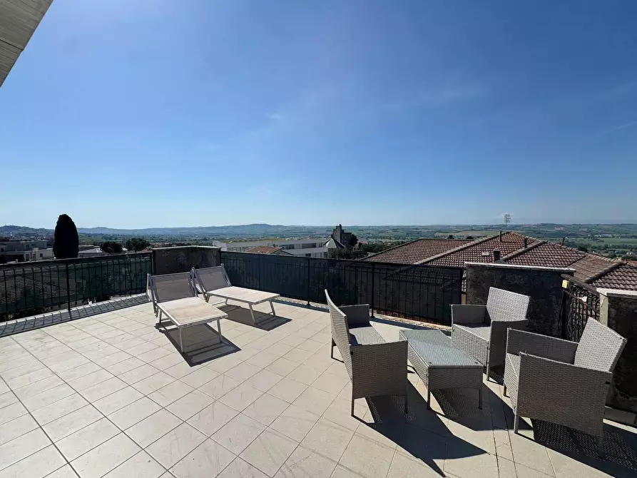 Immagine 8 di Attico in vendita  in Via Ungheria, 29 a Osimo