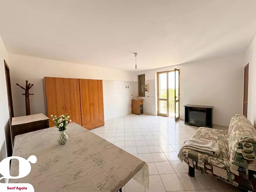 Immagine 2 di Appartamento in vendita  in Via GIUSEPPE GARIBALDI, 8/10 a Acquedolci