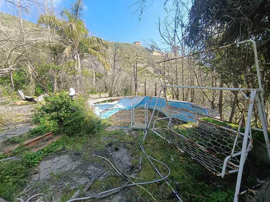 Immagine 37 di Villa in vendita  in Via provinciale massa santa lucia, Snc a Messina