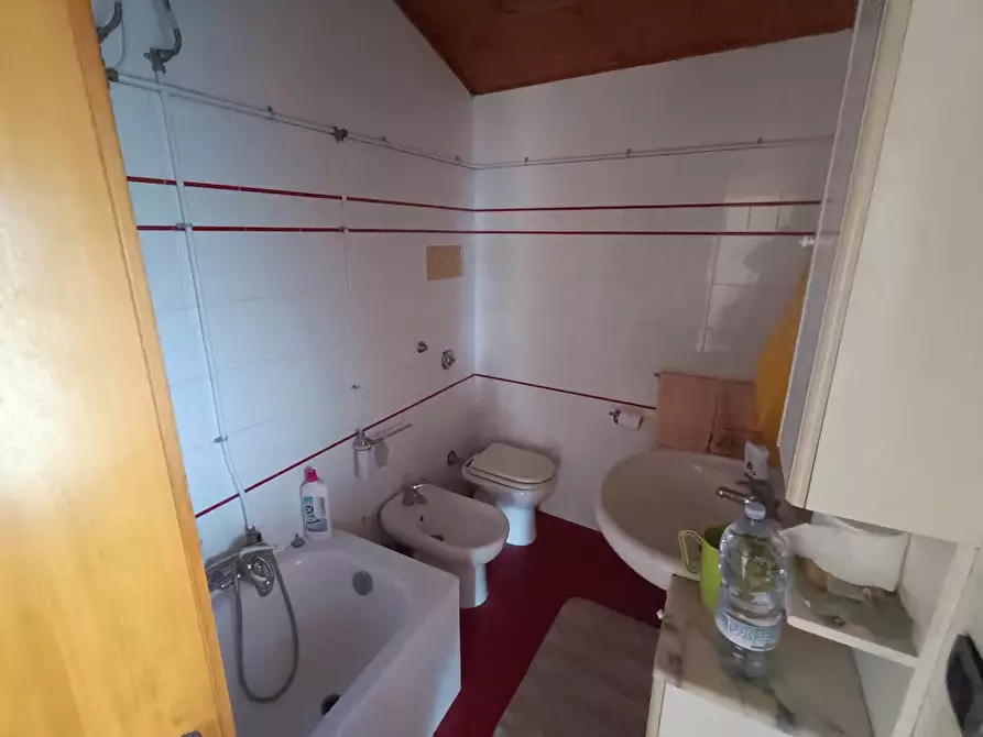 Immagine 28 di Villa in vendita  in Via provinciale massa santa lucia, Snc a Messina