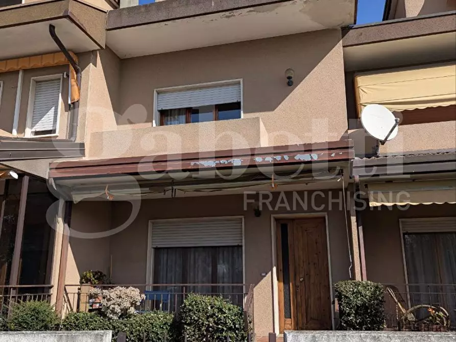 Immagine 1 di Villetta a schiera in vendita  in Via Cavarzere, Via Carlo Alberto Dalla Chiesa, 9 a Cavarzere