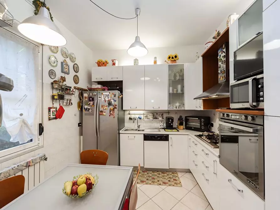 Immagine 4 di Casa bifamiliare in vendita  in Via NOVARA, 112 a Milano