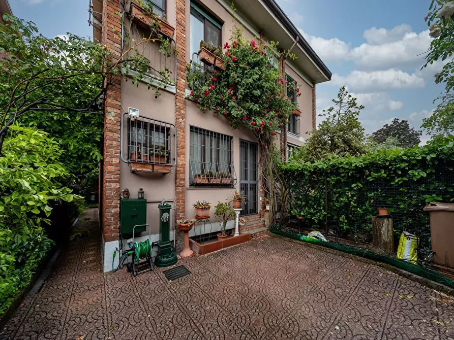 Immagine 42 di Casa bifamiliare in vendita  in Via NOVARA, 112 a Milano