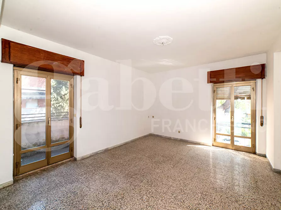 Immagine 5 di Appartamento in vendita  in Viale Oscar Sinigaglia, 11 a Roma