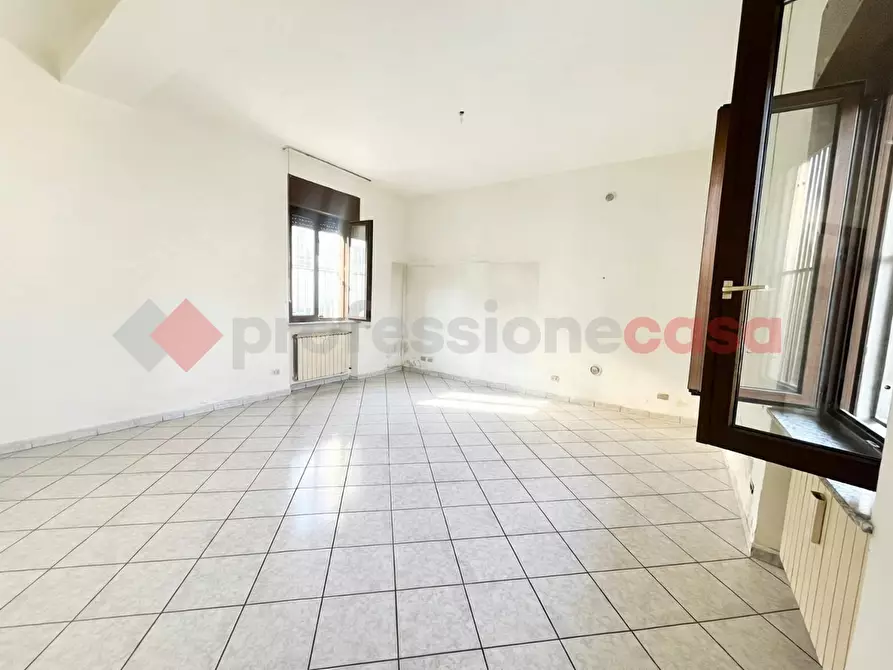 Immagine 6 di Palazzo in vendita  in Via alessandria, snc a Legnano