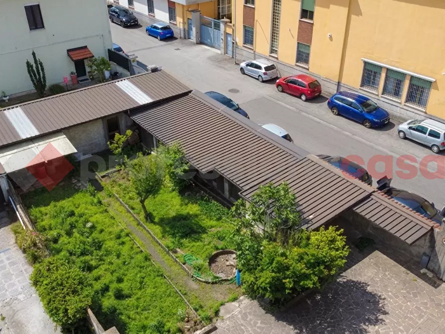 Immagine 30 di Palazzo in vendita  in Via alessandria, snc a Legnano