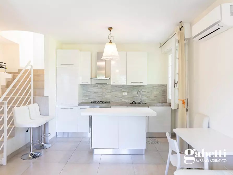 Immagine 3 di Villa in vendita  in Via Toscanini a Misano Adriatico