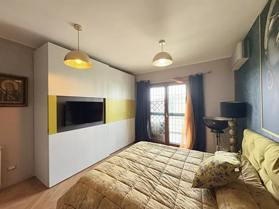 Immagine 10 di Appartamento in vendita  in Viale Alessandro Ruspoli, 201 a Roma