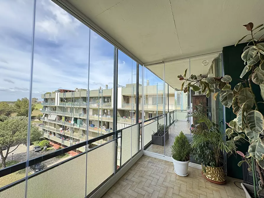 Immagine 18 di Appartamento in vendita  in Viale Alessandro Ruspoli, 201 a Roma