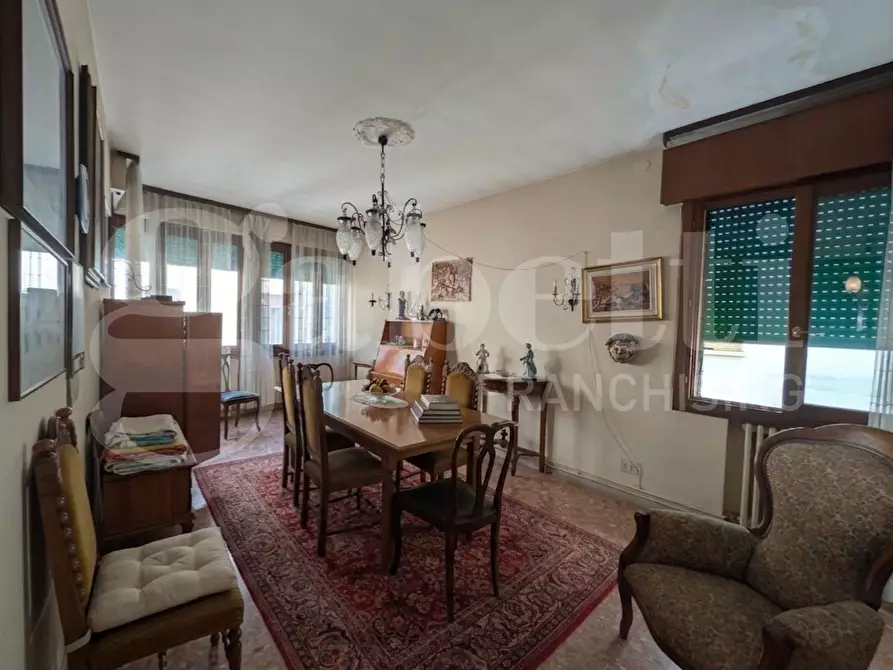 Immagine 2 di Appartamento in vendita  in Via CAVARZERE Via dei martiri, 31 a Cavarzere