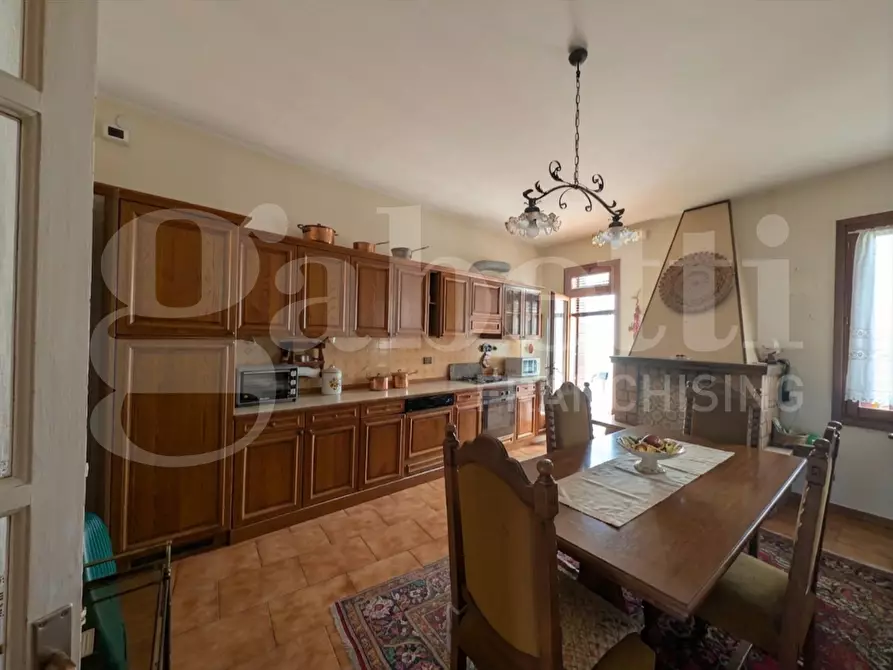 Immagine 3 di Appartamento in vendita  in Via CAVARZERE Via dei martiri, 31 a Cavarzere