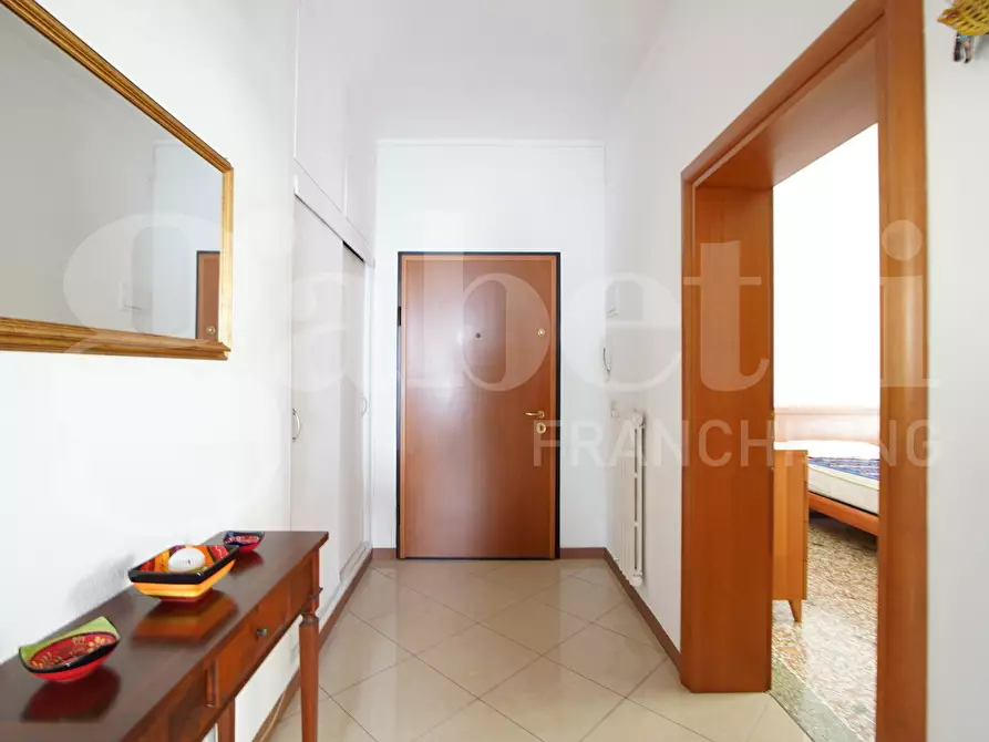Immagine 16 di Appartamento in vendita  in Via Tartini, . a Venezia