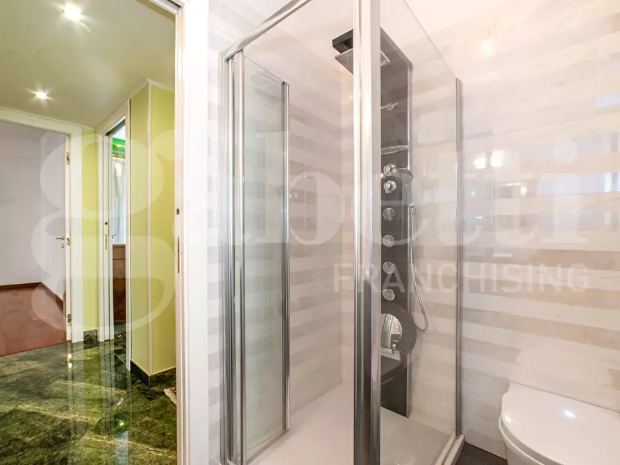 Immagine 19 di Appartamento in vendita  in Viale di Tor Marancia, 60 a Roma