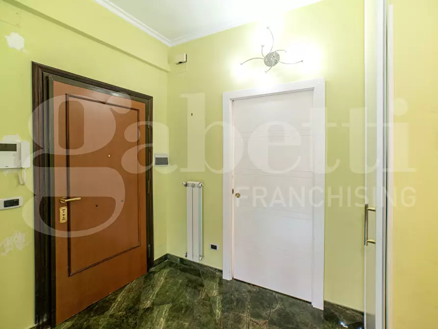 Immagine 6 di Appartamento in vendita  in Viale di Tor Marancia, 60 a Roma
