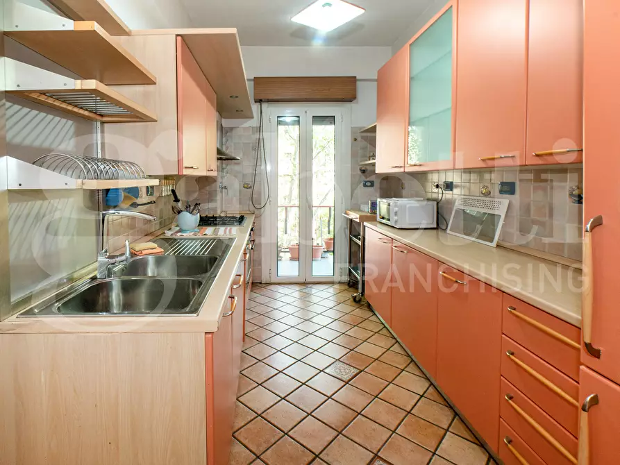 Immagine 9 di Appartamento in vendita  in Viale di Tor Marancia, 60 a Roma