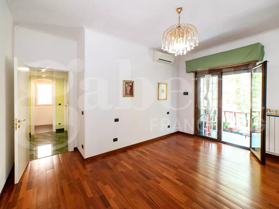 Immagine 13 di Appartamento in vendita  in Viale di Tor Marancia, 60 a Roma