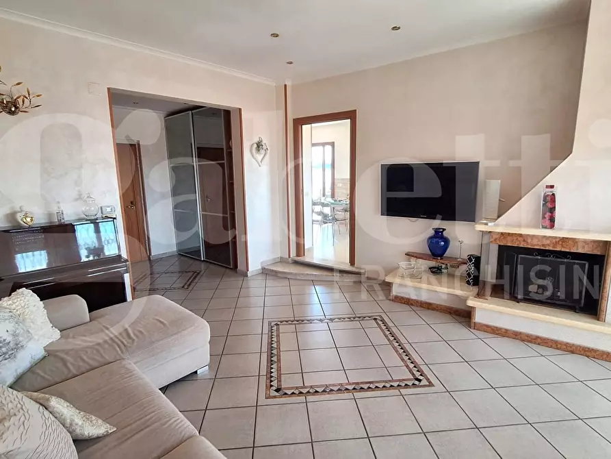 Immagine 7 di Appartamento in vendita  in Vico sant'eframo vecchio, 55 a Napoli