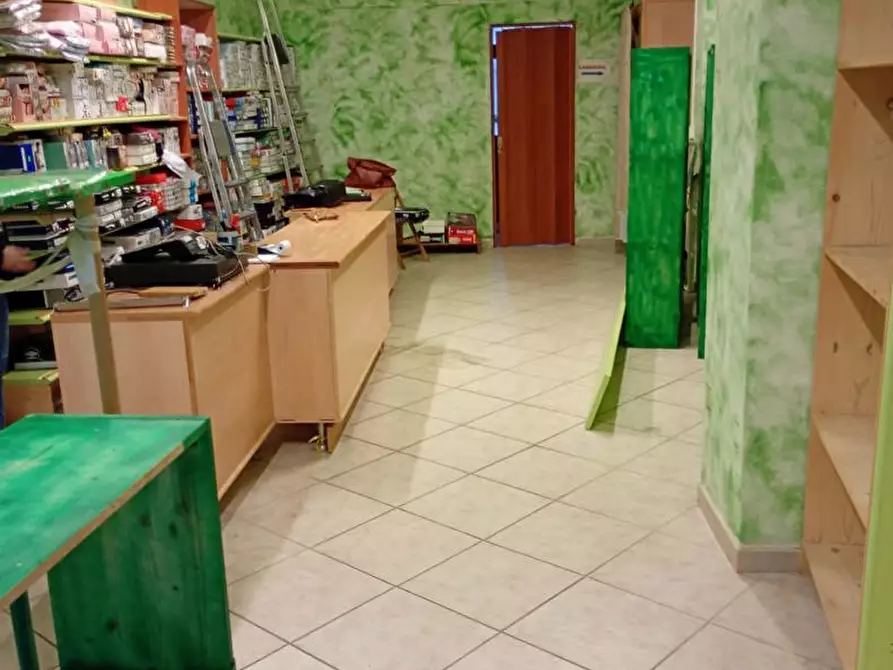 Immagine 1 di Attività commerciale in vendita  in Via Nuova, 29 a Uta